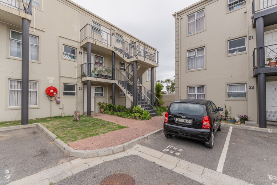 2 Bedroom Property for Sale in Guldenland Western Cape